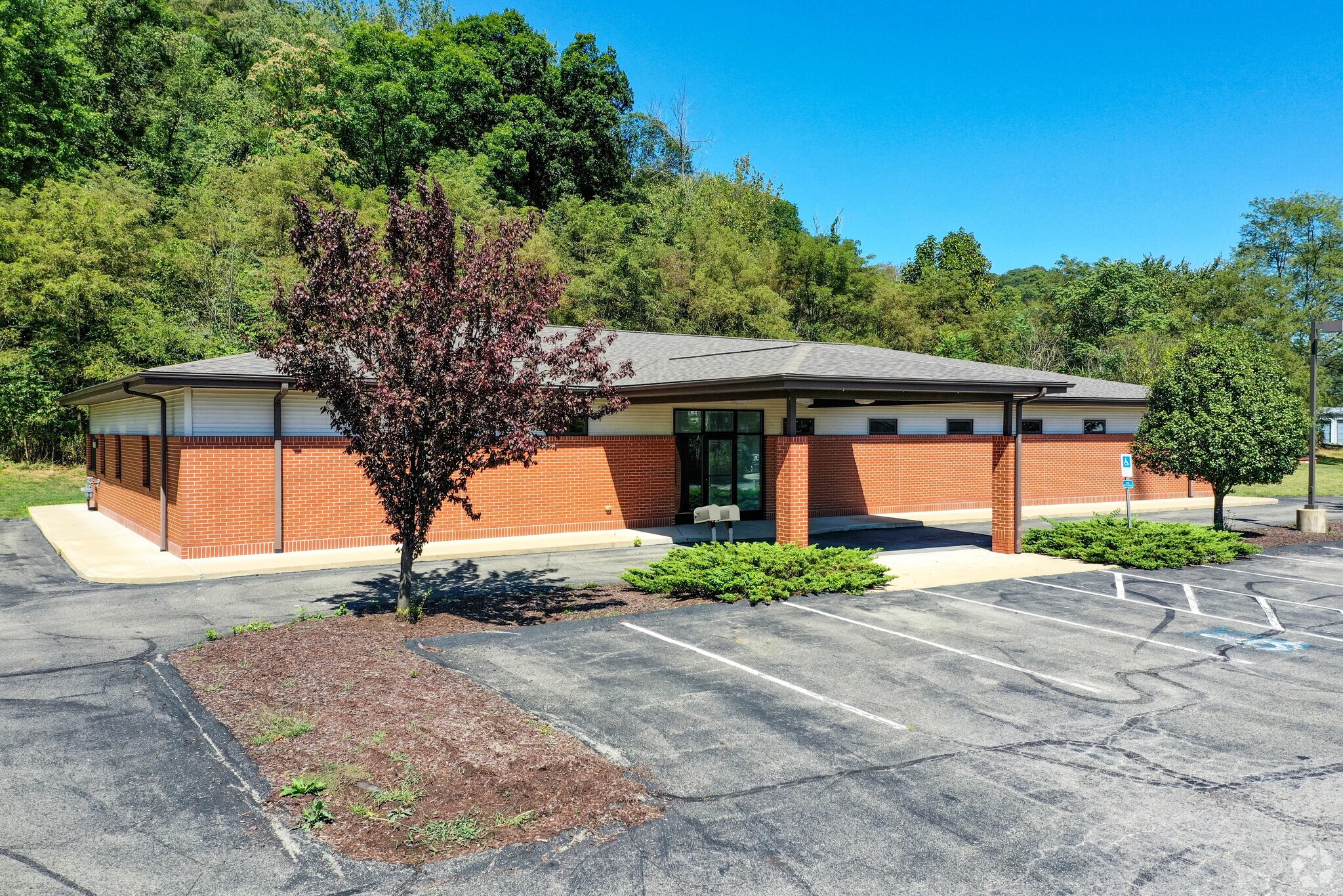 690 State Ave Vanport, PA 15009 Office Property for Lease on