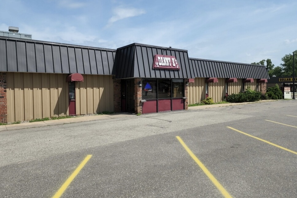 950 W Grand Ave, Wisconsin Rapids, WI for Sale