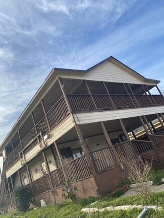 Dallas, TX Retail - 607 N Willomet Ave