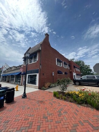 Winnetka, IL Office - 586 Lincoln Ave