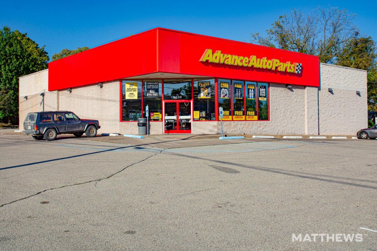 100 Hughes Blvd, Mount Orab, OH for Sale