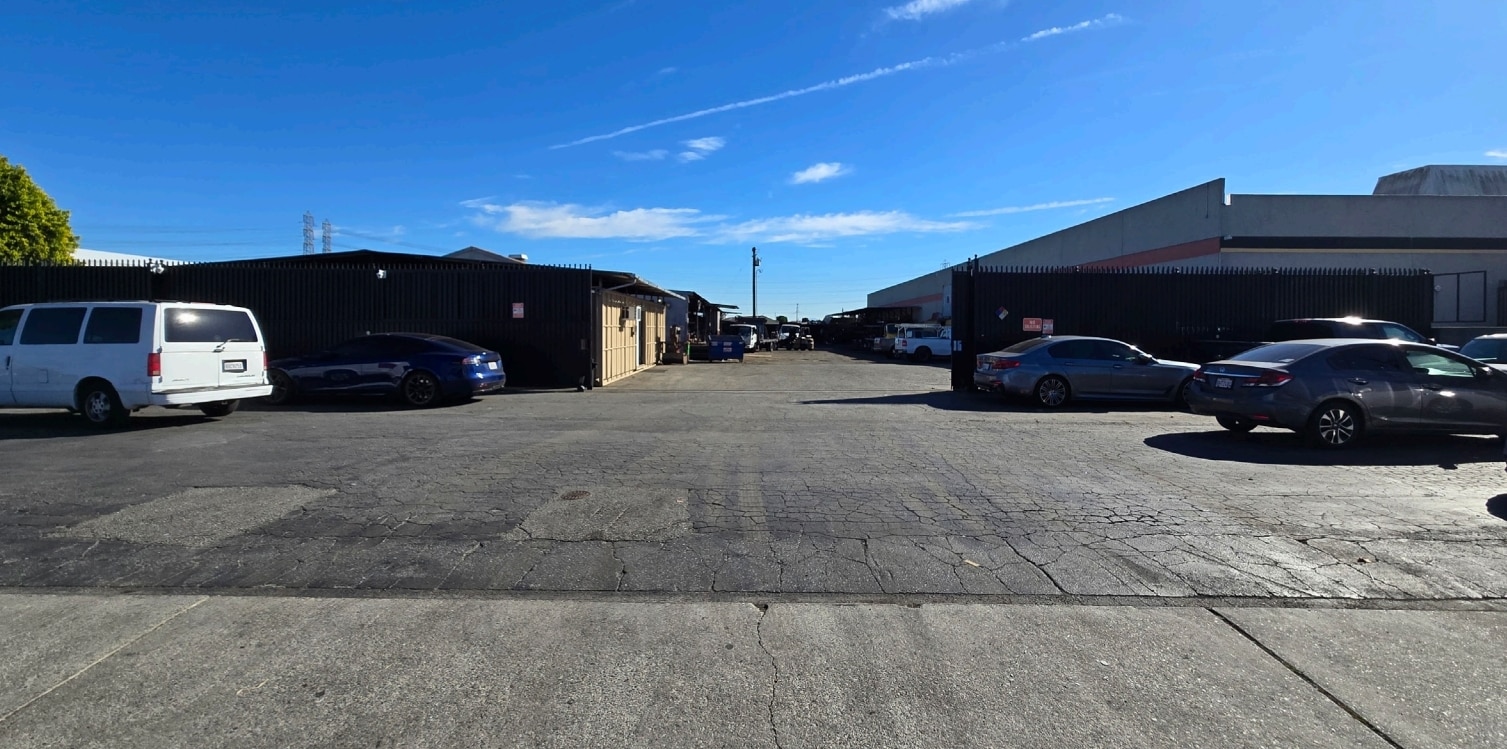 14066 Orange Ave, Paramount, CA for Rent