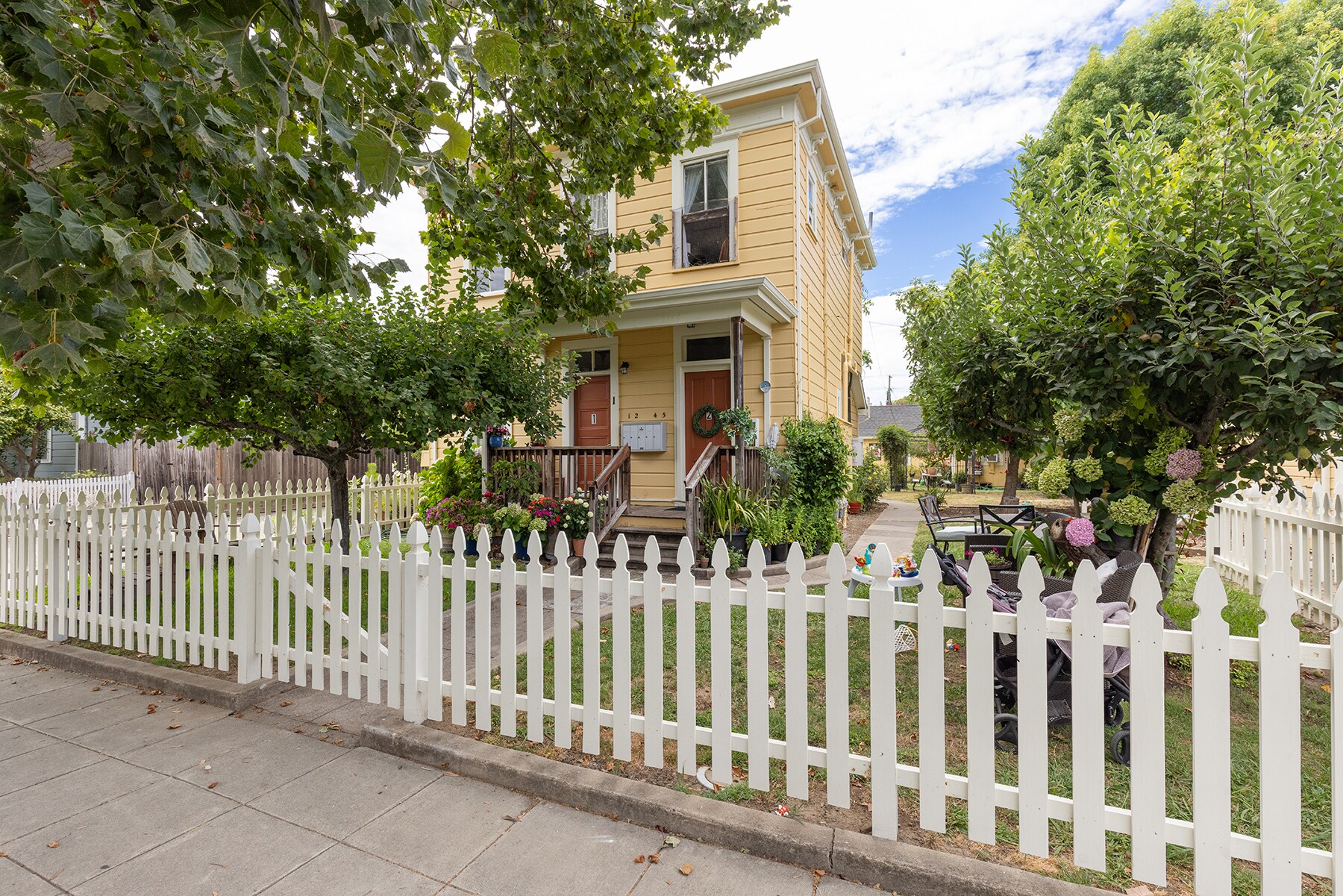 2123 2nd St, Napa, CA for Sale