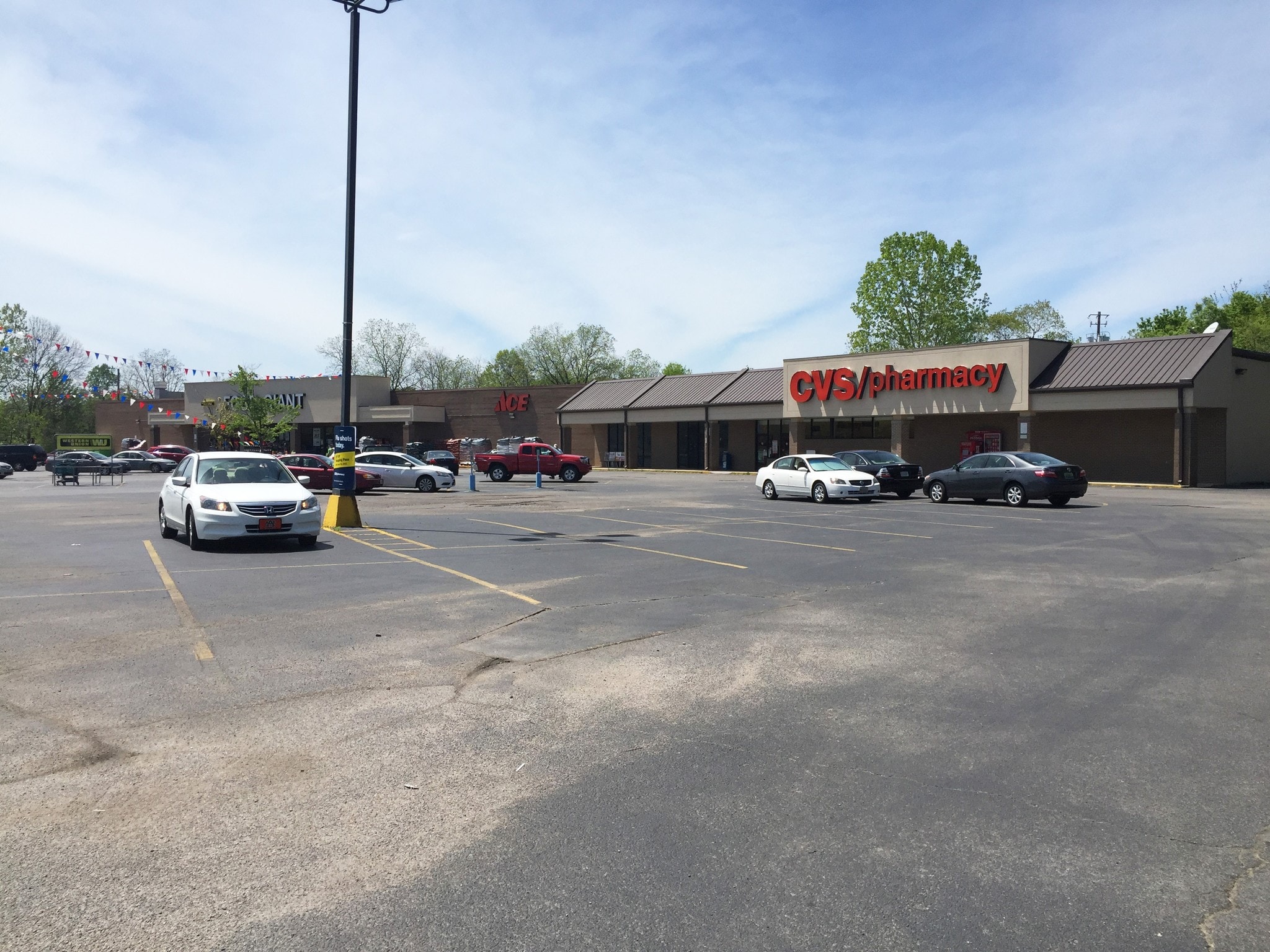7580-7596 Parkway Dr, Leeds, AL for Rent