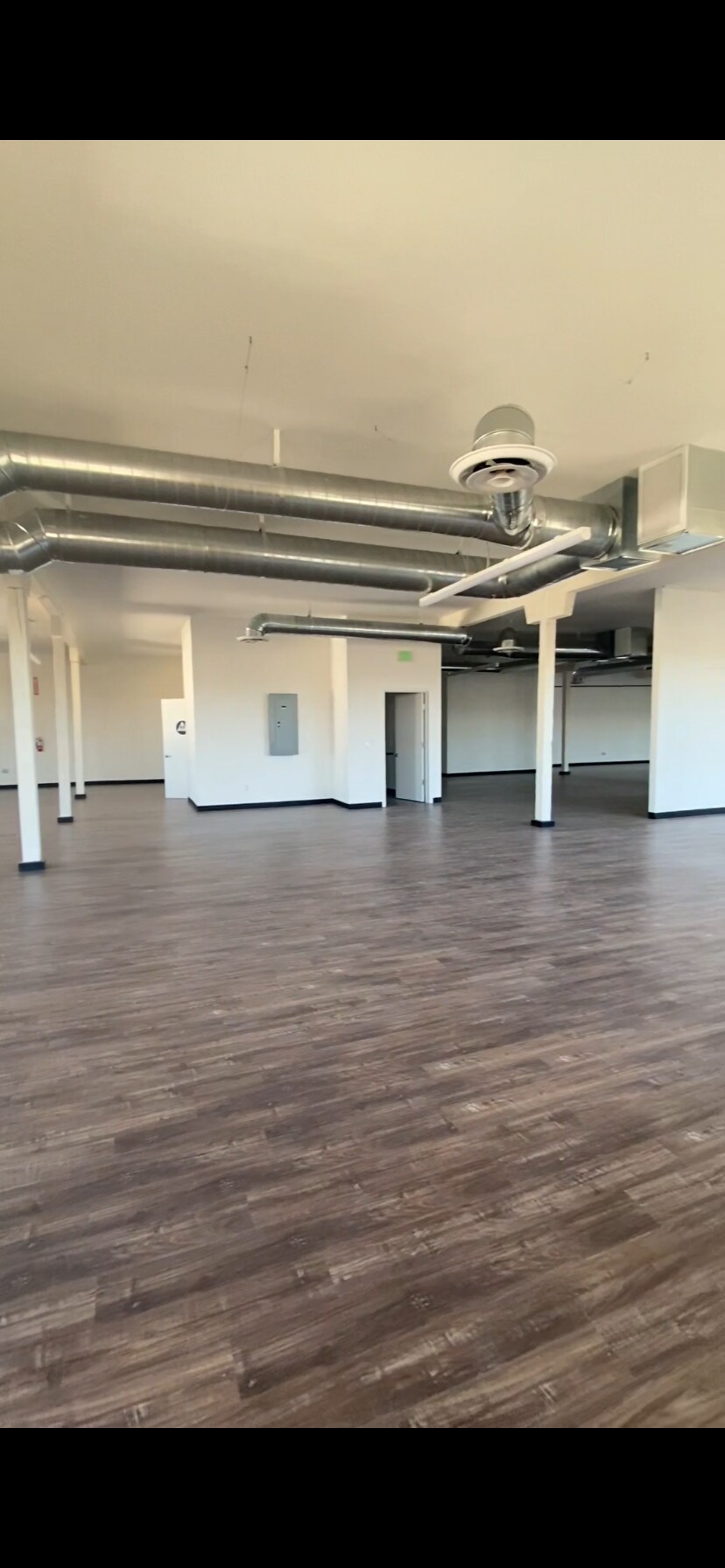 6000 S Gramercy Pl, Los Angeles, CA for Rent