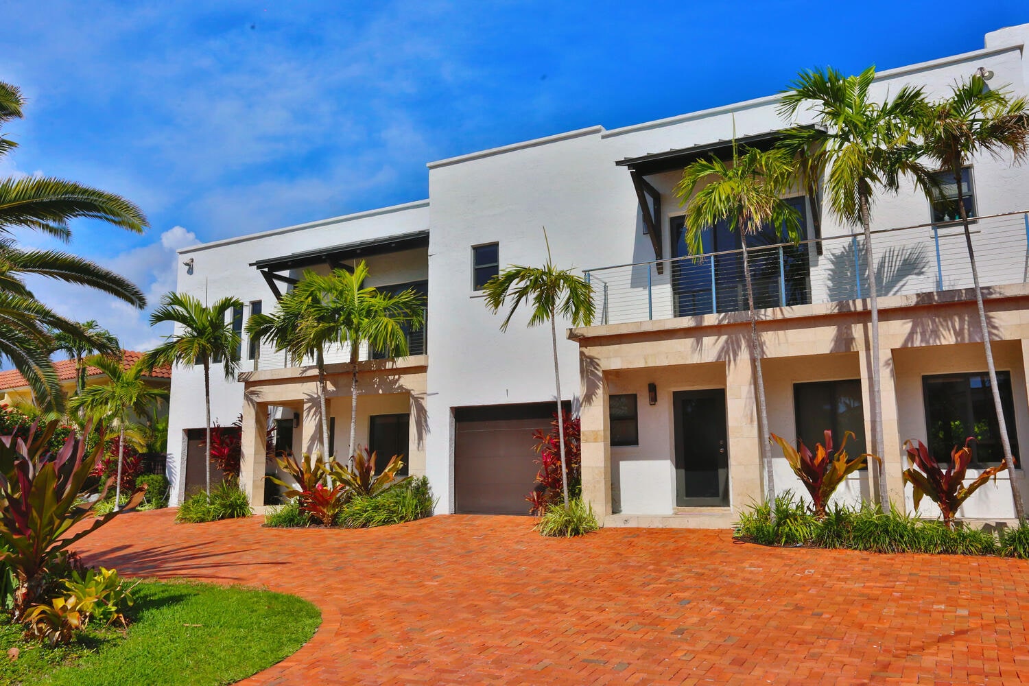 1121 Bel Air Dr, Highland Beach, FL for Sale