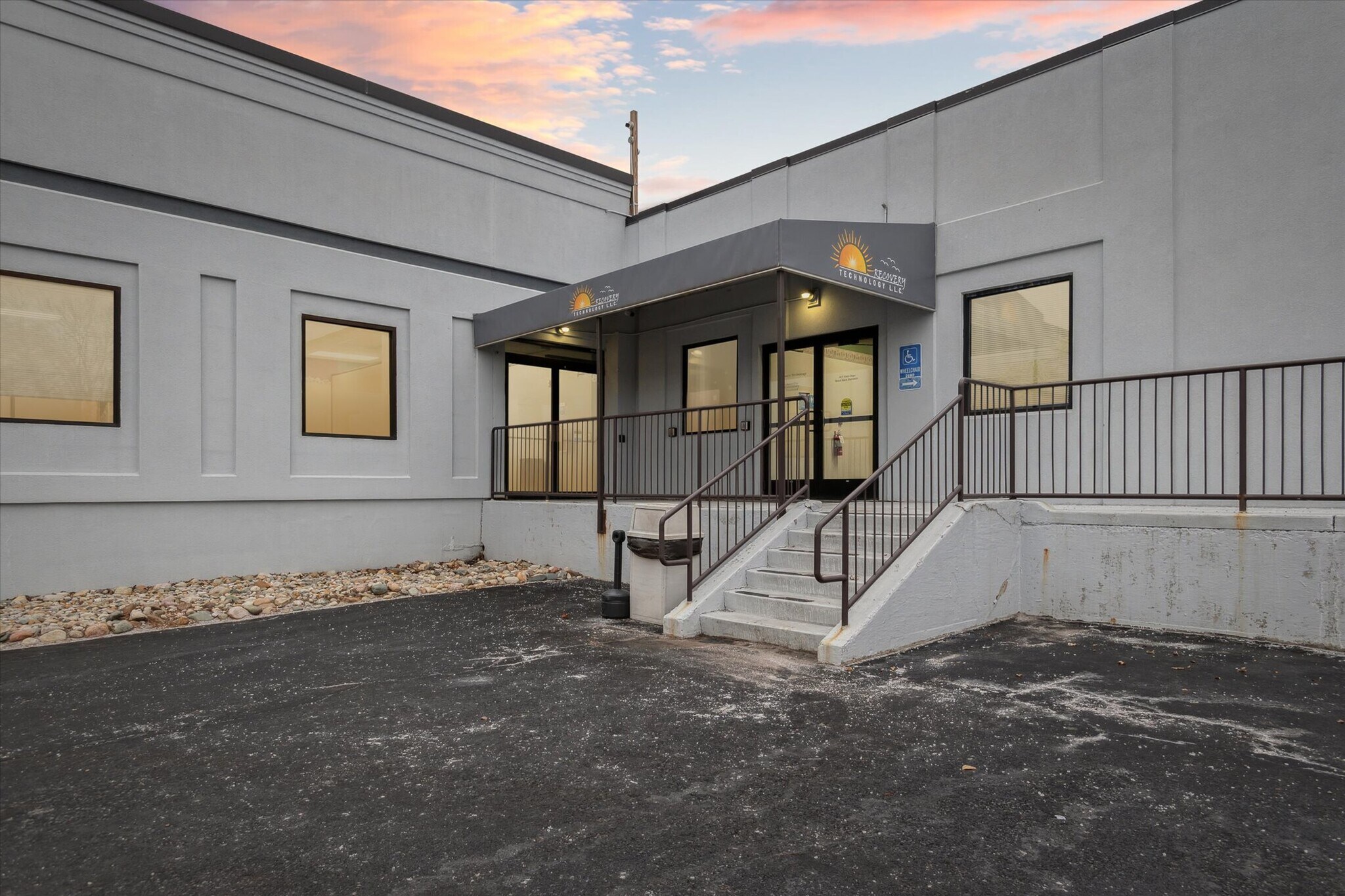 11901200 N West Ave Jackson, MI 49202 Retail Property for Sale on