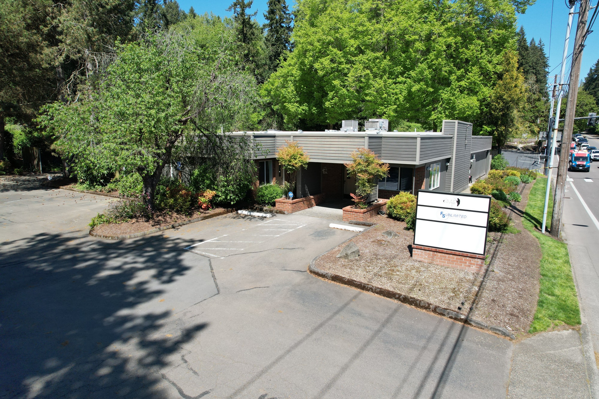17131 Boones Ferry Rd, Lake Oswego, OR for Rent