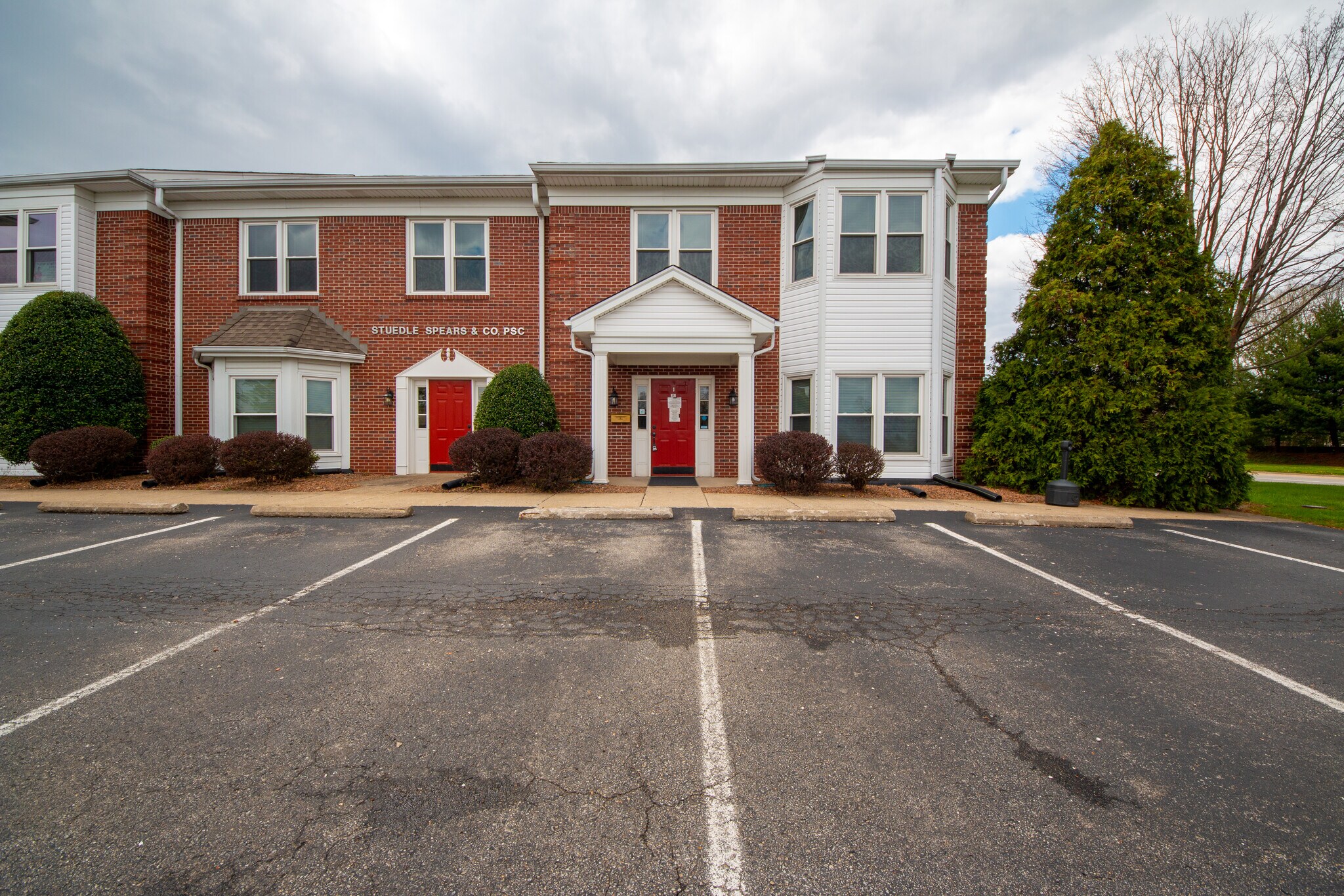 2821 S Hurstbourne Pky, Louisville, KY for Rent
