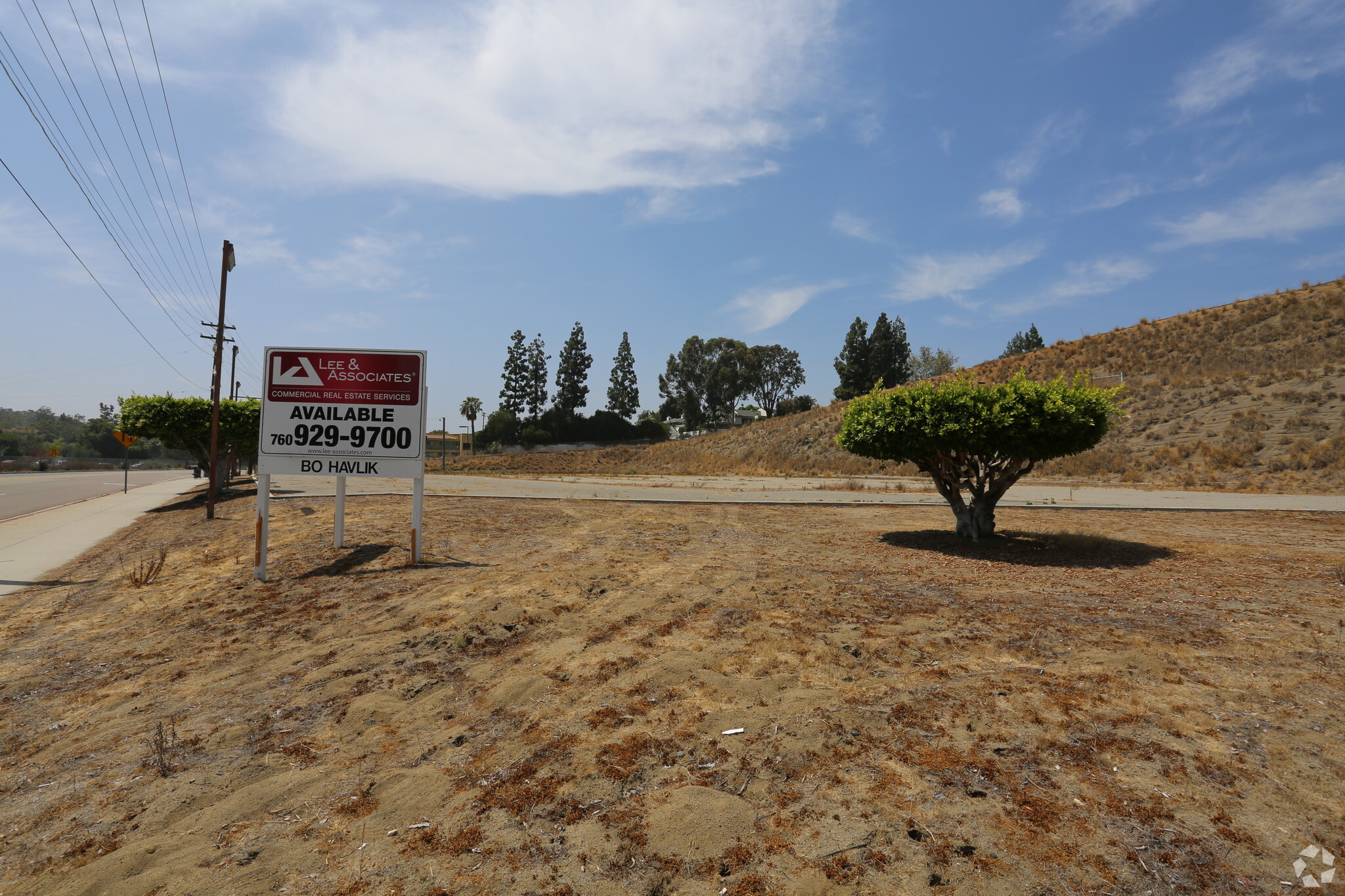 707 W Vista Way, Vista, CA for Rent