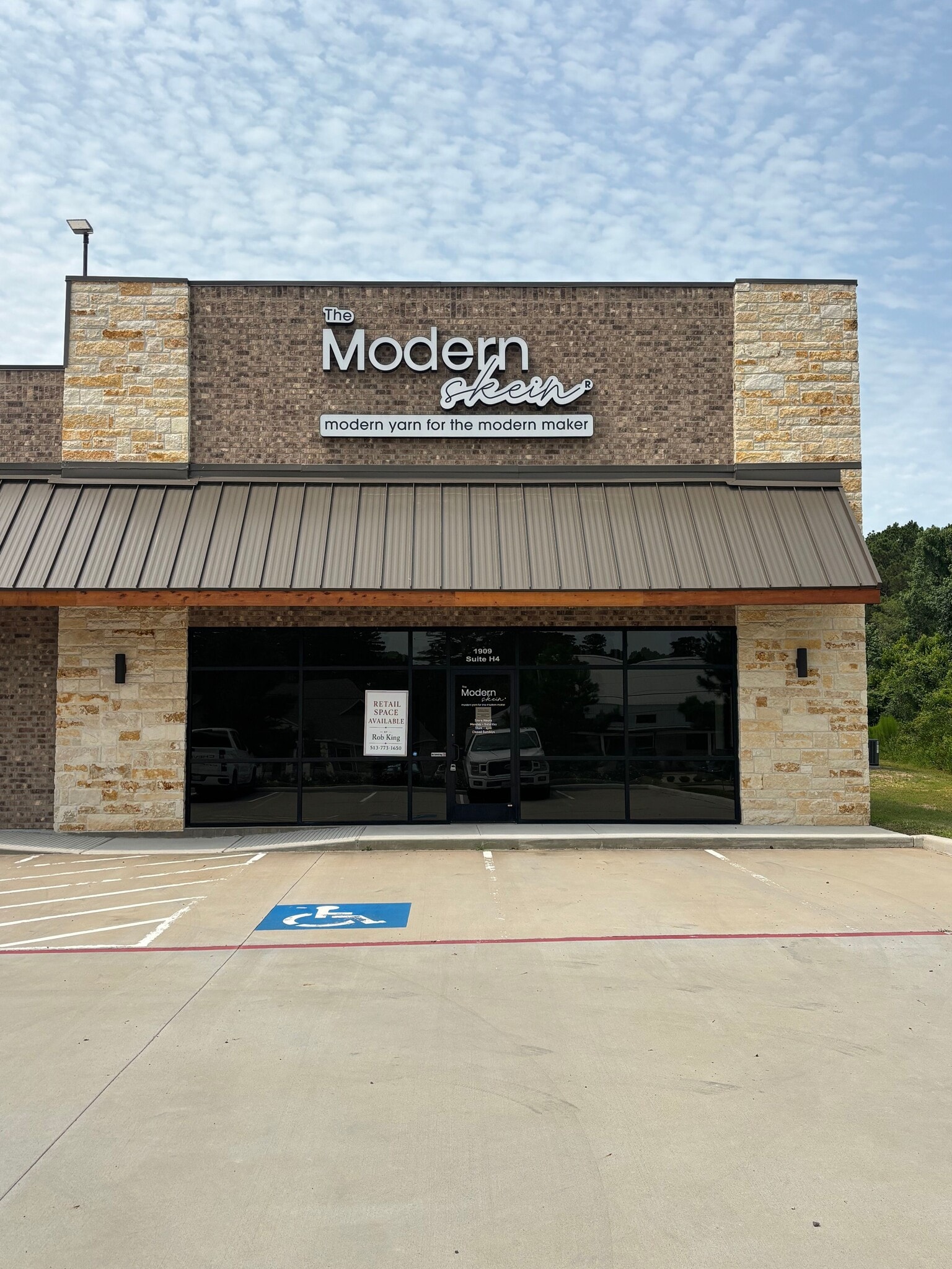 1905 Longmire Rd, Conroe, TX for Rent