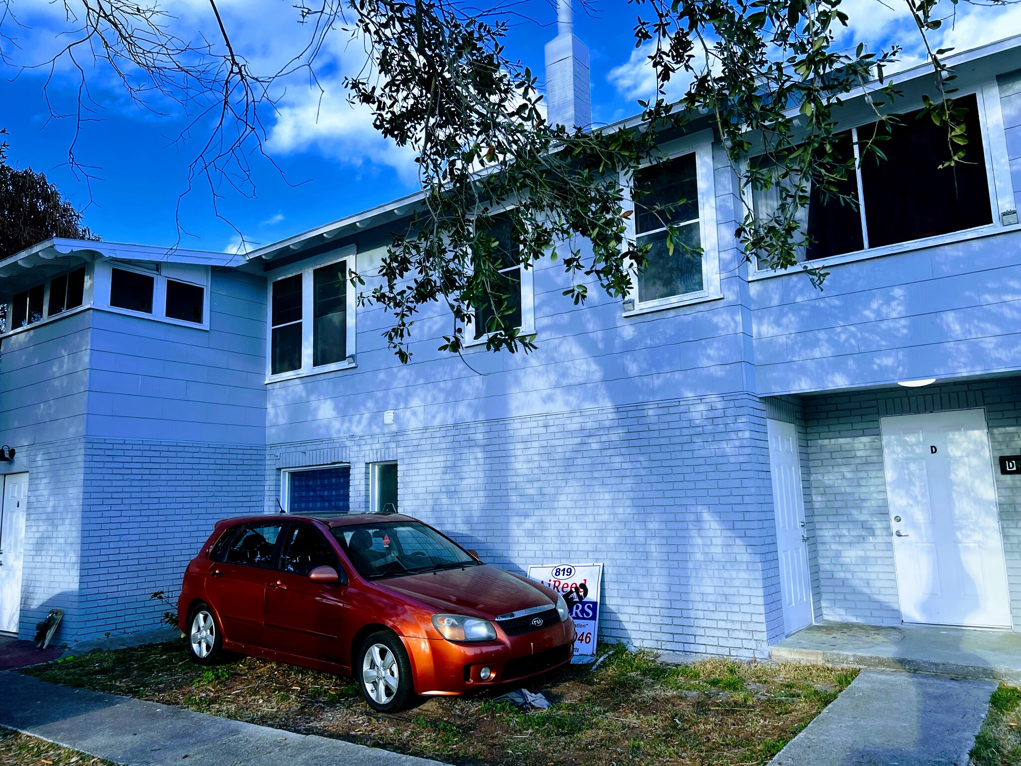 819 N Ridgewood Ave, Daytona Beach, FL for Sale