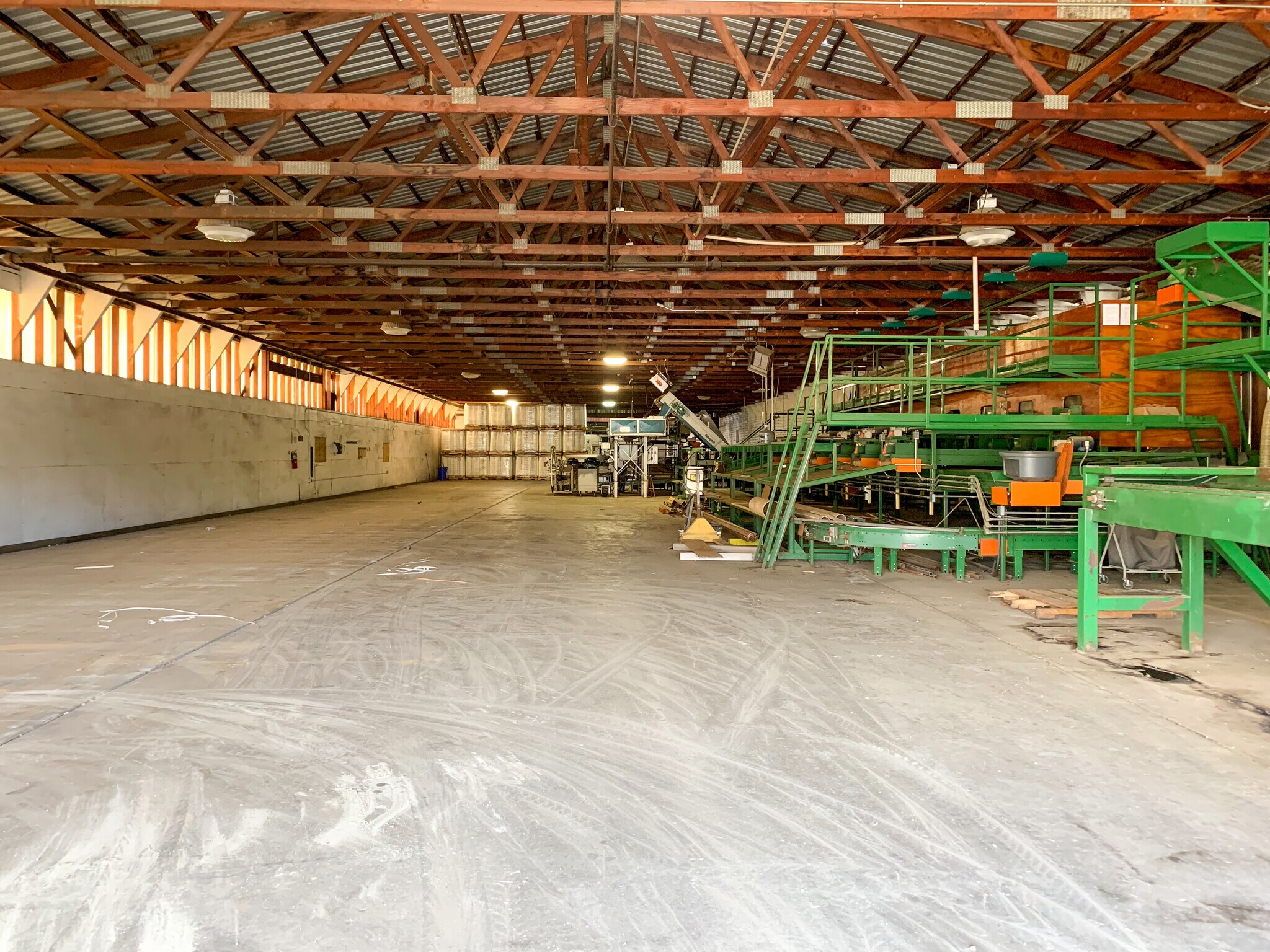 425 Valencia St Lindsay, CA 93247 Industrial Property for Sale on