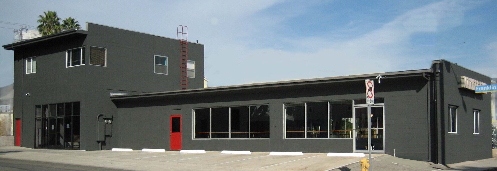 3201 Santa Monica Blvd, Santa Monica, CA for Rent