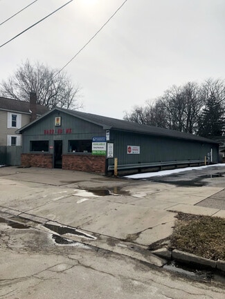 Owosso, MI Freestanding - 644 Alger Ave