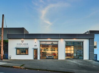 Victoria, BC undefined - 565 David St