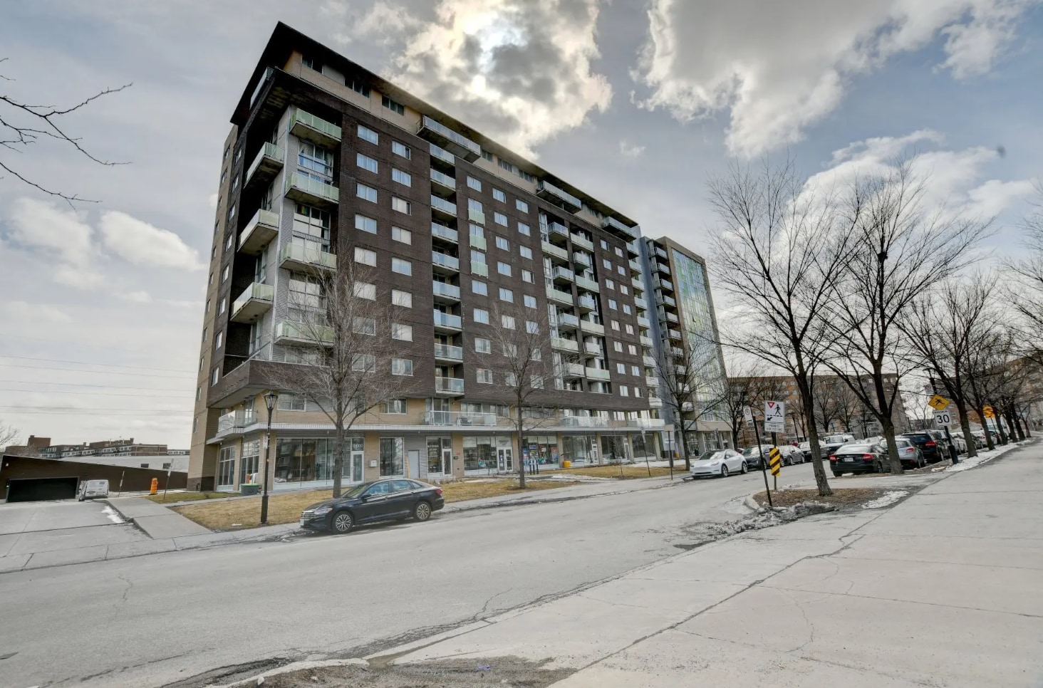 10590 Pl De, Montréal, QC for Sale