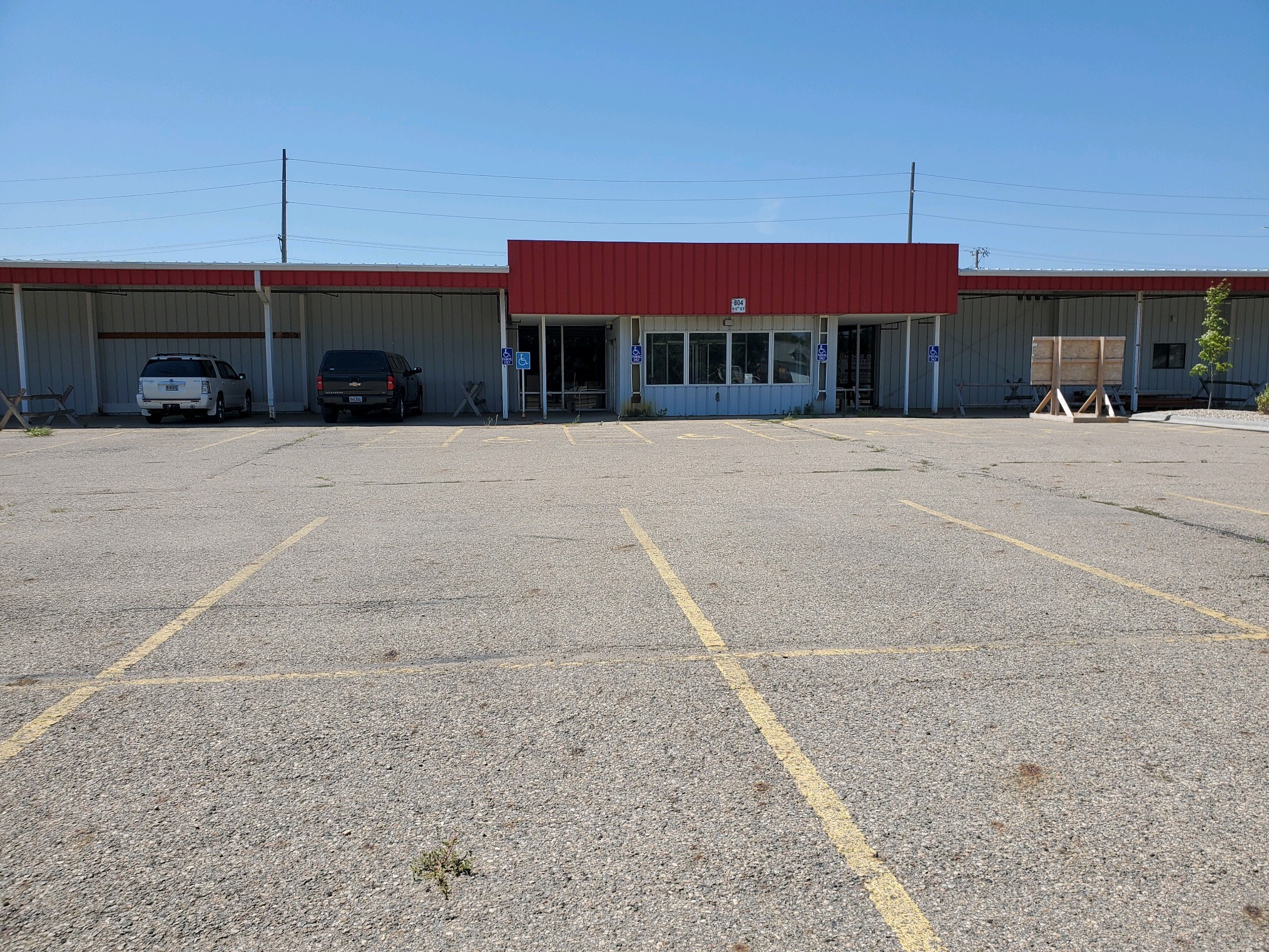 804 S 5th St, Aberdeen, SD for Sale