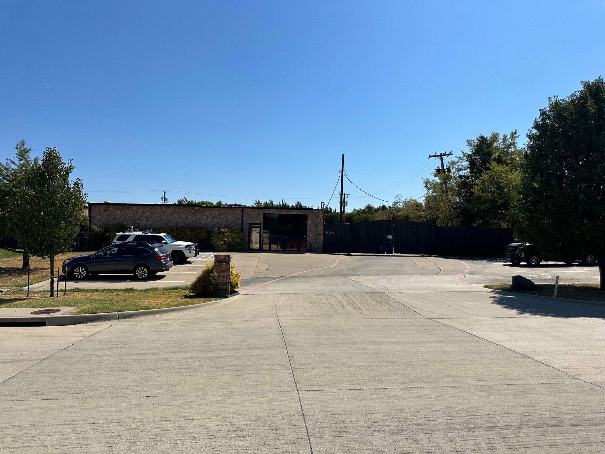 609 S 4th Ave, Mansfield, TX for Rent