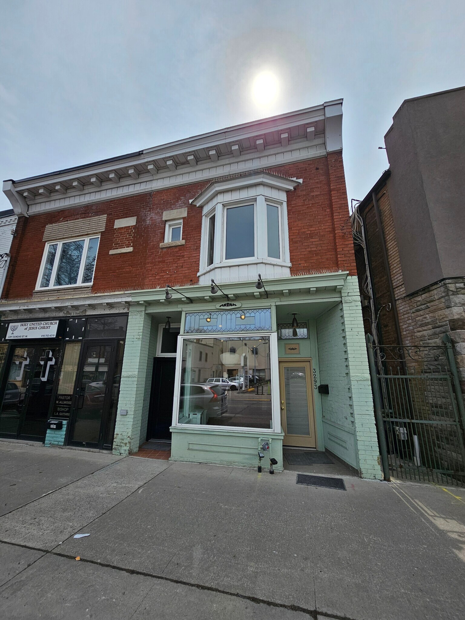 3293 Dundas St W, Toronto, ON for Rent