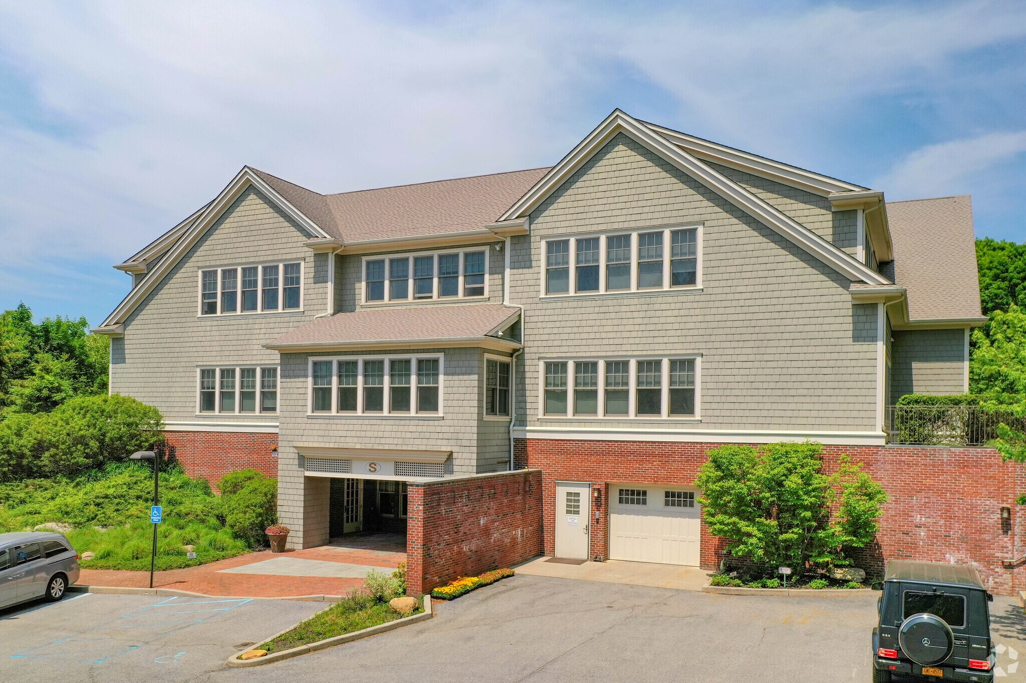 21 Bennetts Rd, East Setauket, NY for Rent