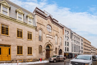 Montréal, QC Hospitality - 452-452A Rue Notre-Dame E