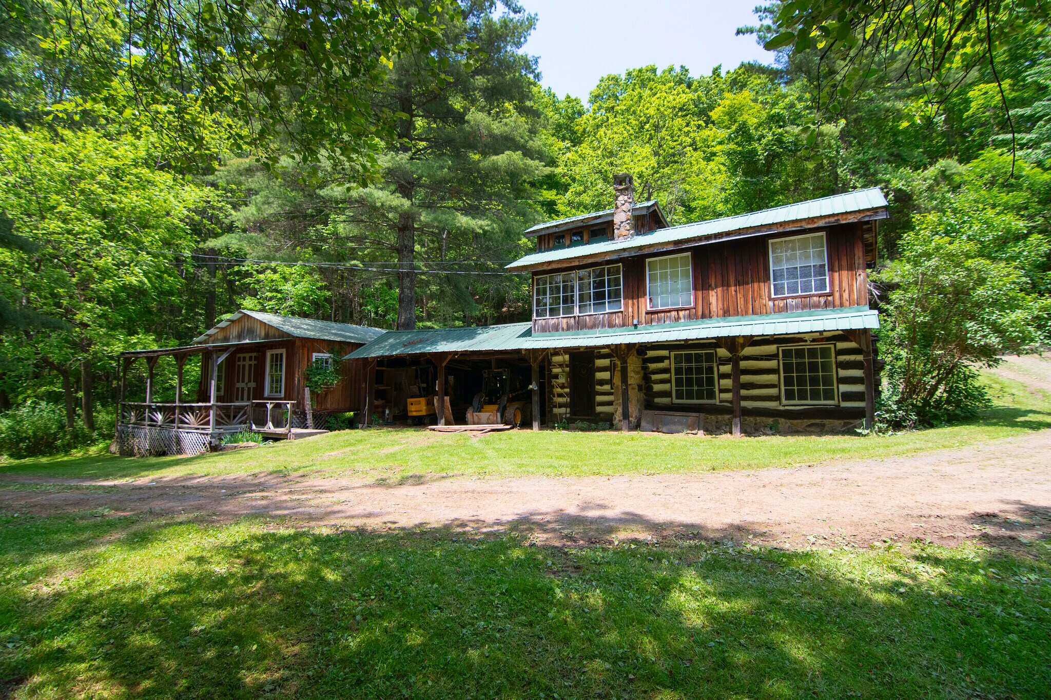 1413 Song Bird Ln, Grassy Meadows, WV for Sale