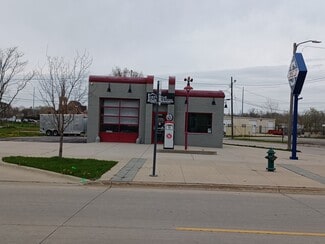 Cedar Rapids, IA Retail - 1390 3rd St SE