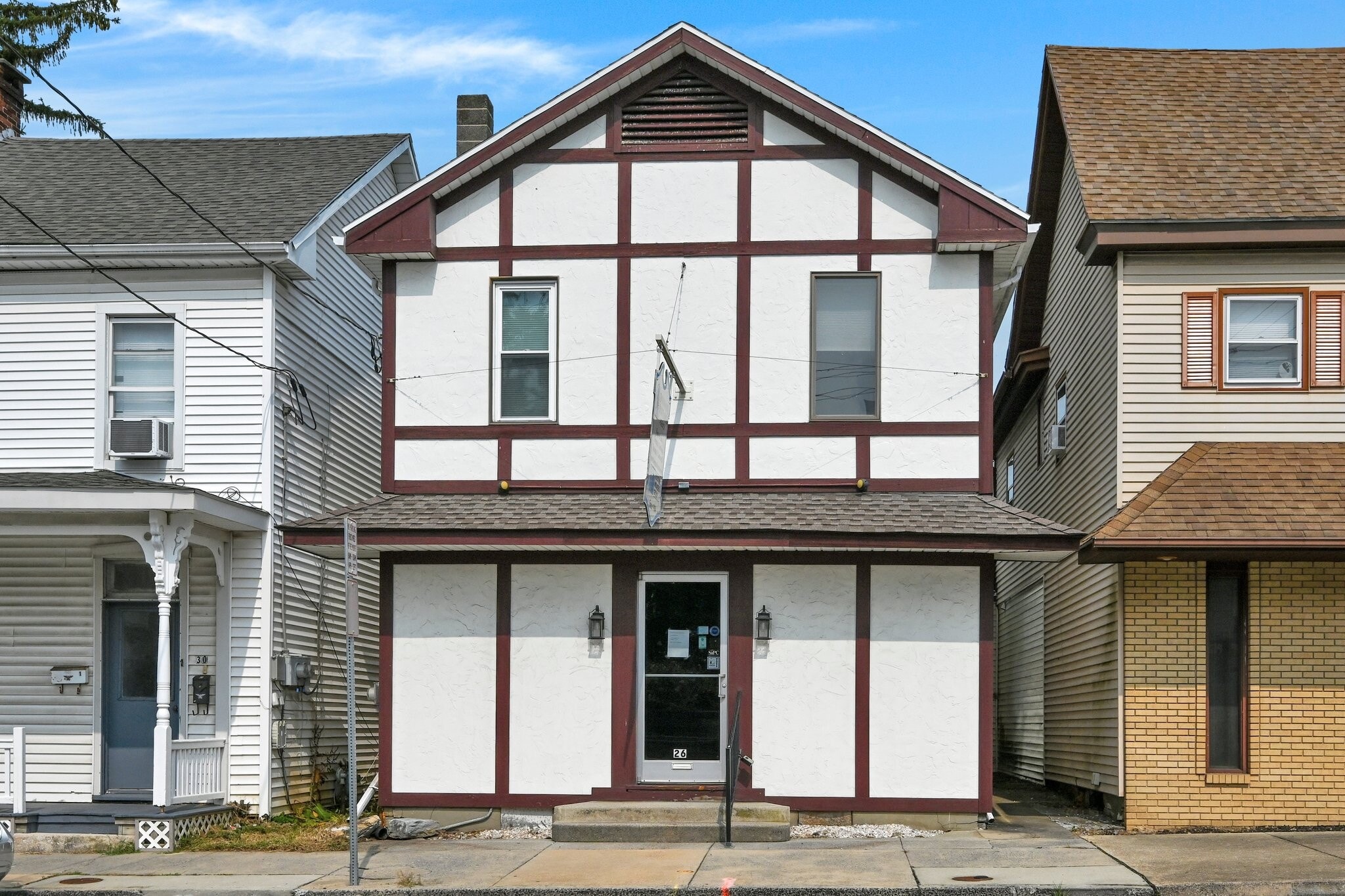 26 N Railroad St, Palmyra, PA for Sale
