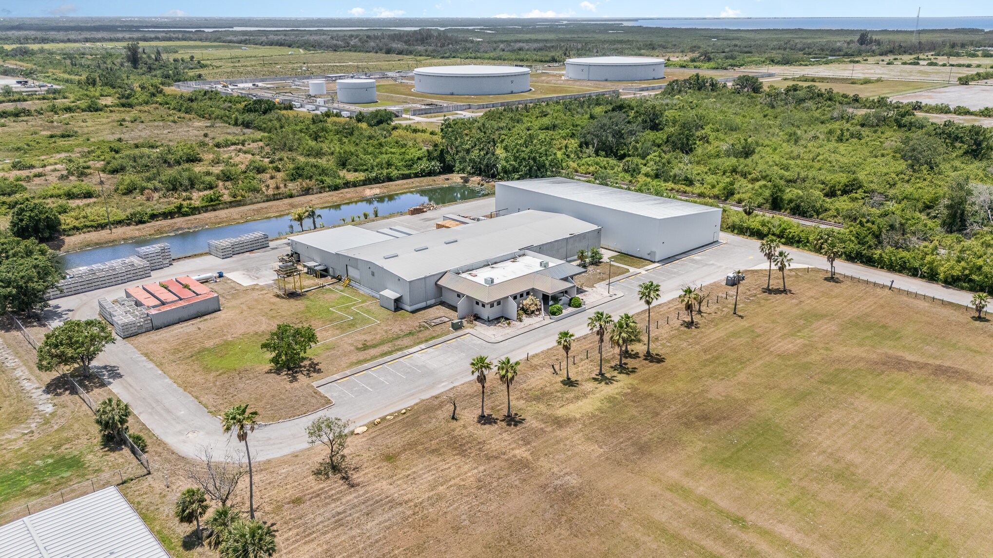 2105 S Dock St, Palmetto, FL for Sale
