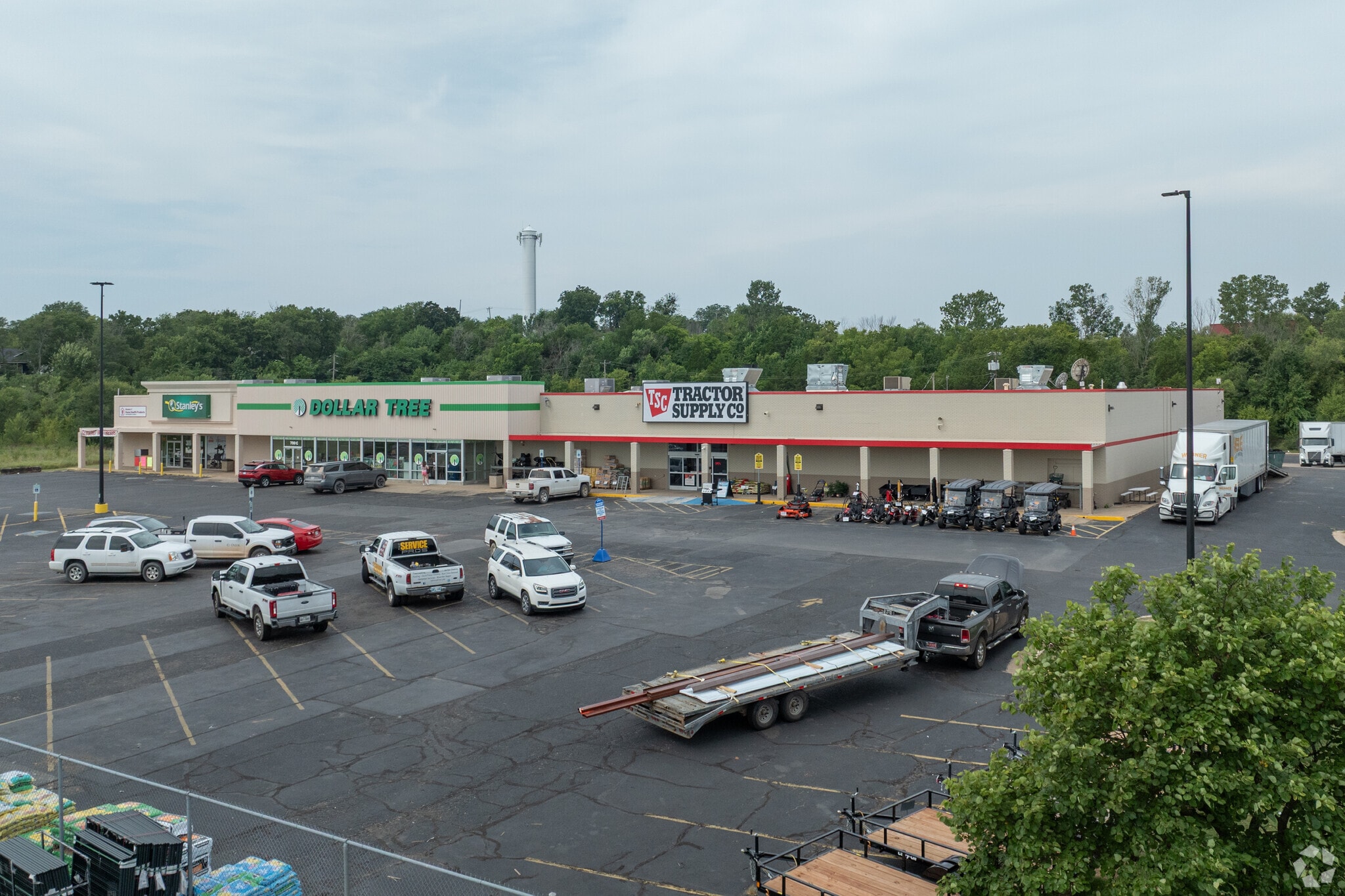 700 N Main St, Bristow, OK for Rent