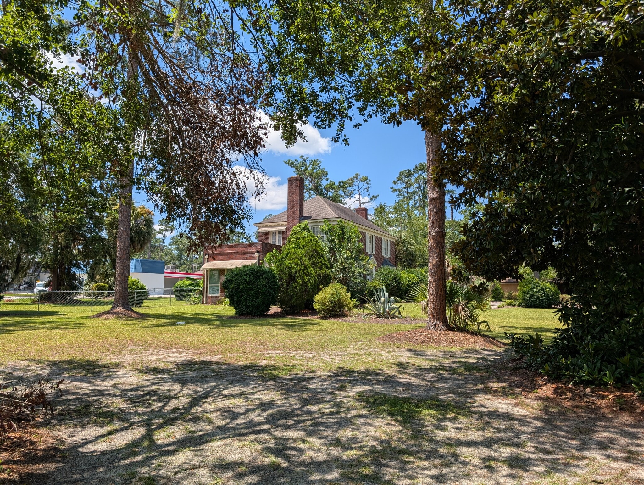 1208 Ashley St, Valdosta, GA for Sale