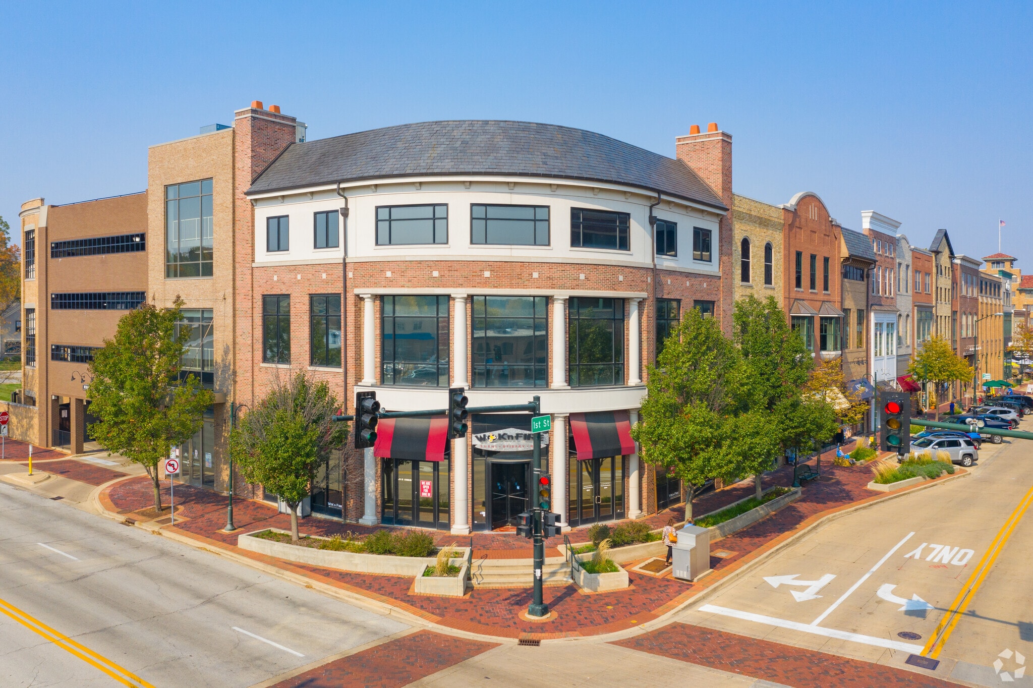 51-181 S 1st St, St Charles, IL for Rent