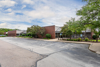 West Allis, WI Office/Medical, Flex - 11300-11390 W Theodore Trecker Way