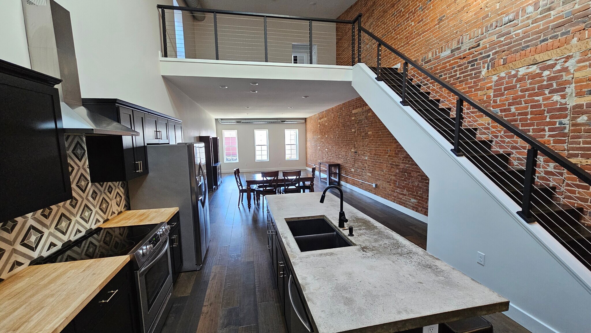 22 S Main St, Miamisburg, OH for Sale