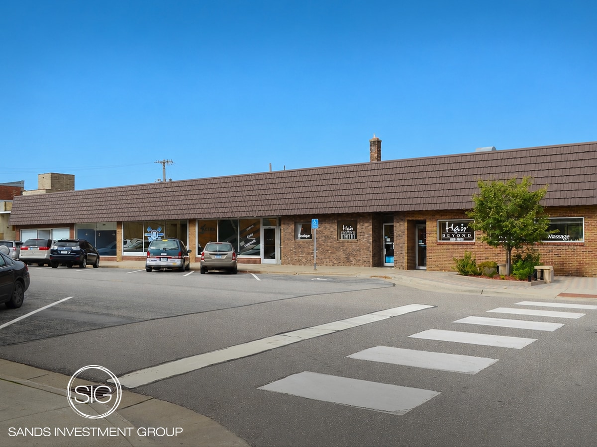 613-623 Maple St, Brainerd, MN for Sale