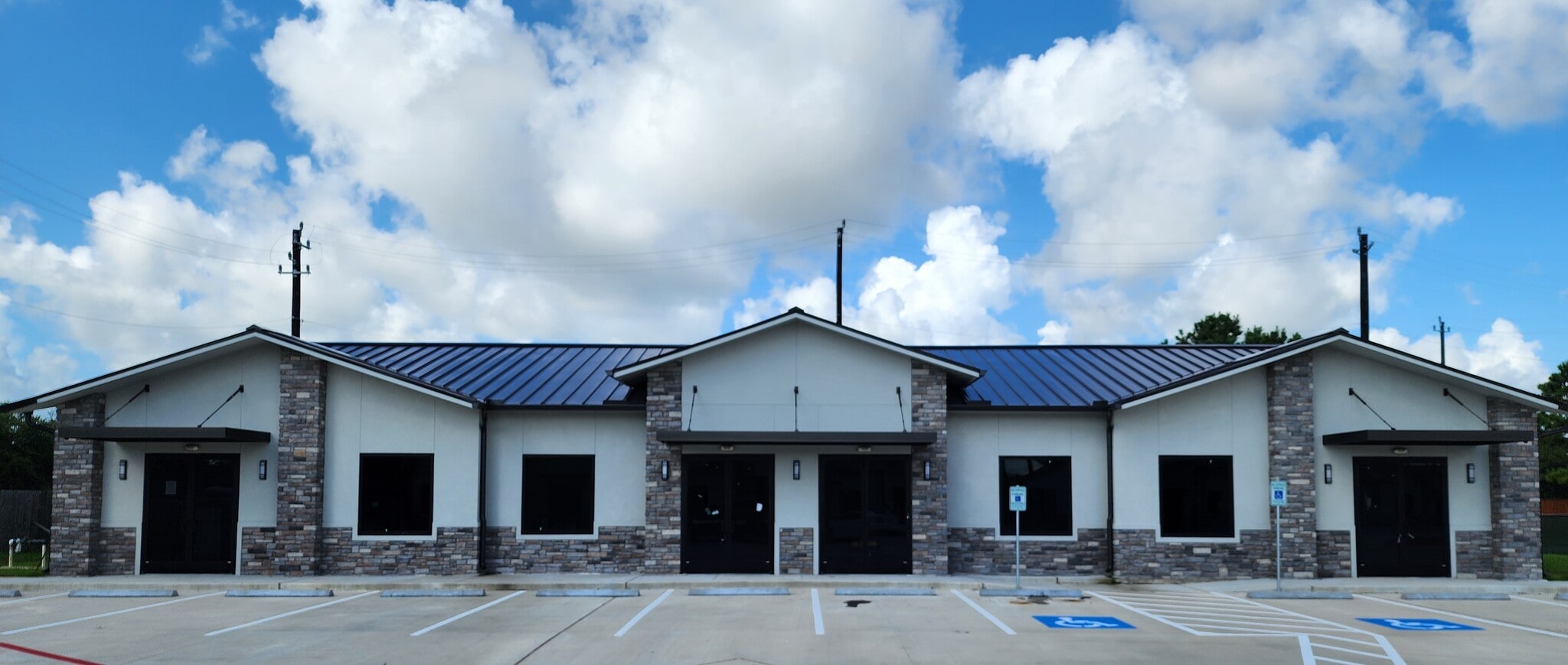 1849 Forest Park Ln, Pearland, TX for Sale