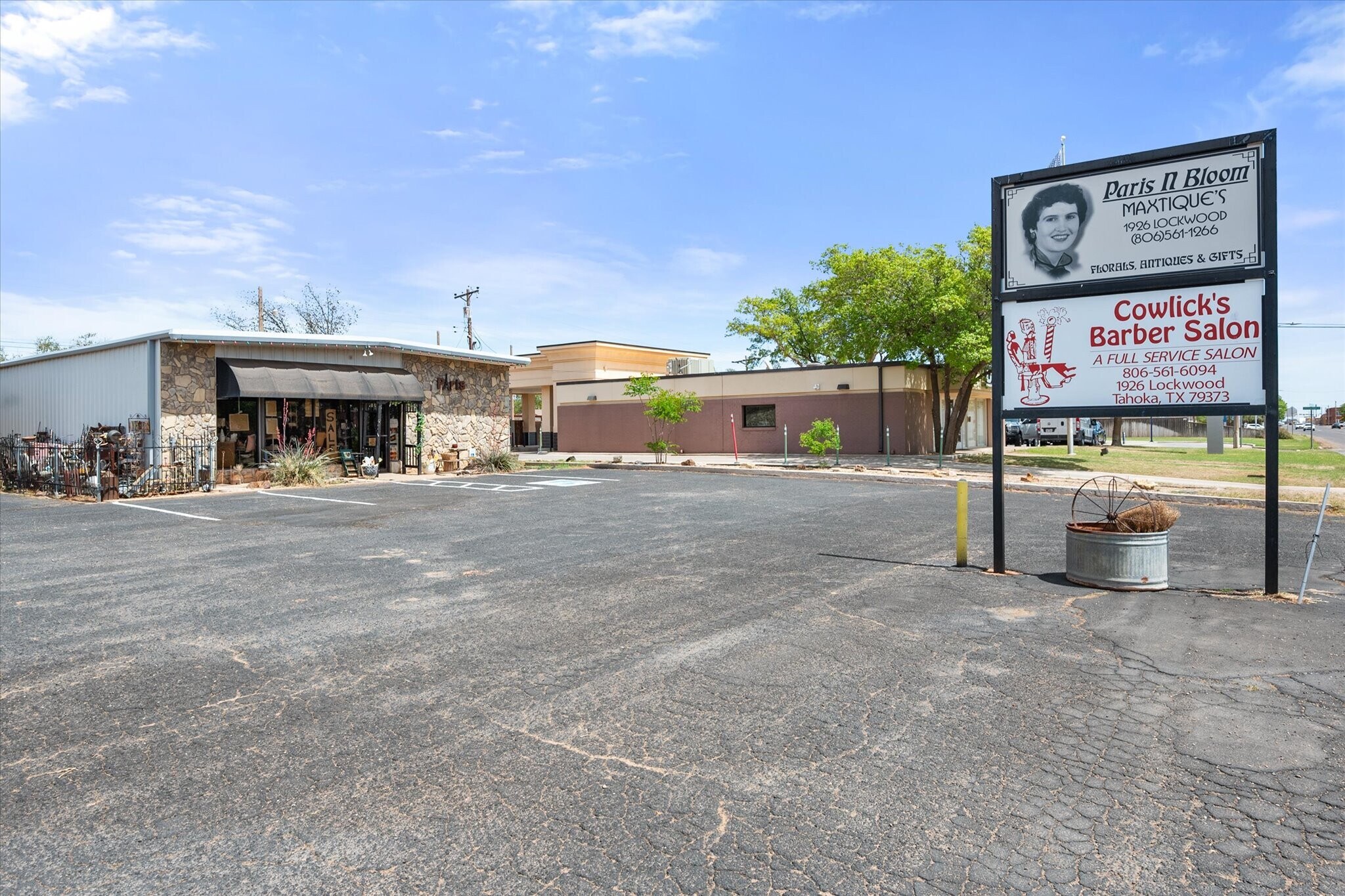 1926 W Lockwood St, Tahoka, TX for Sale