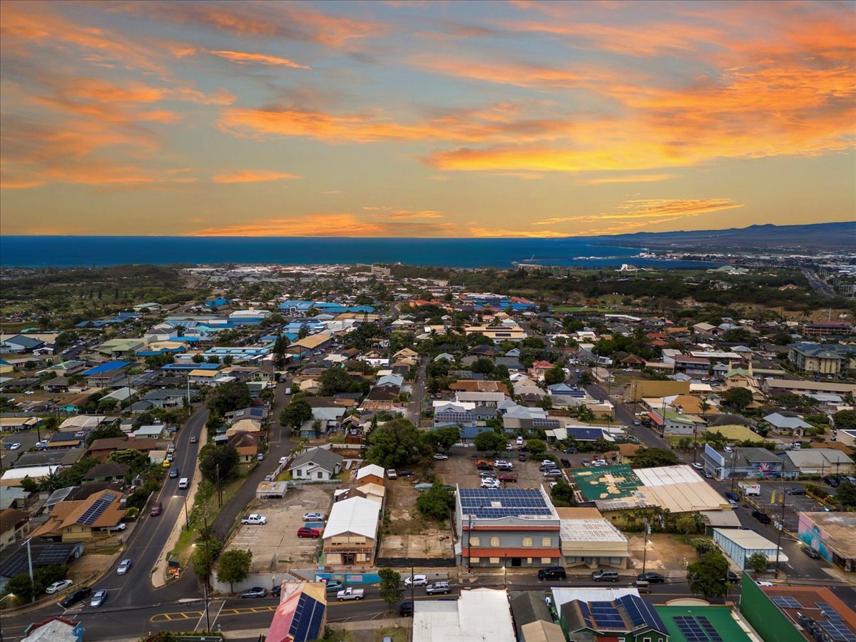 158 N Market St, Wailuku, HI for Sale