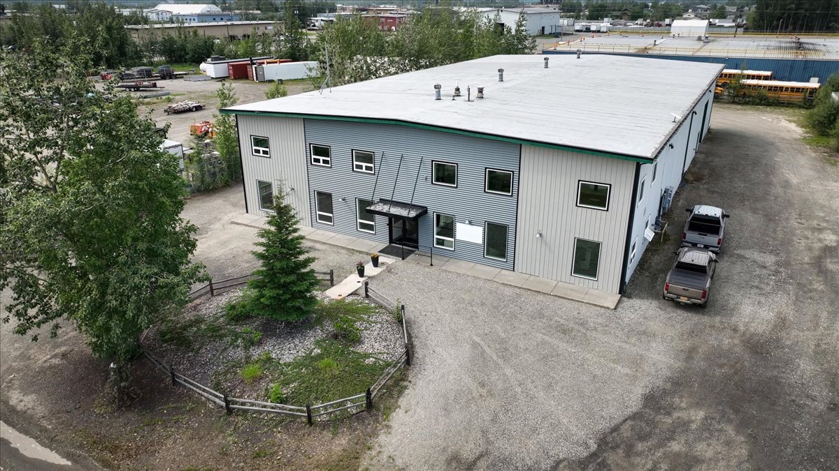 3408 International St, Fairbanks, AK for Rent