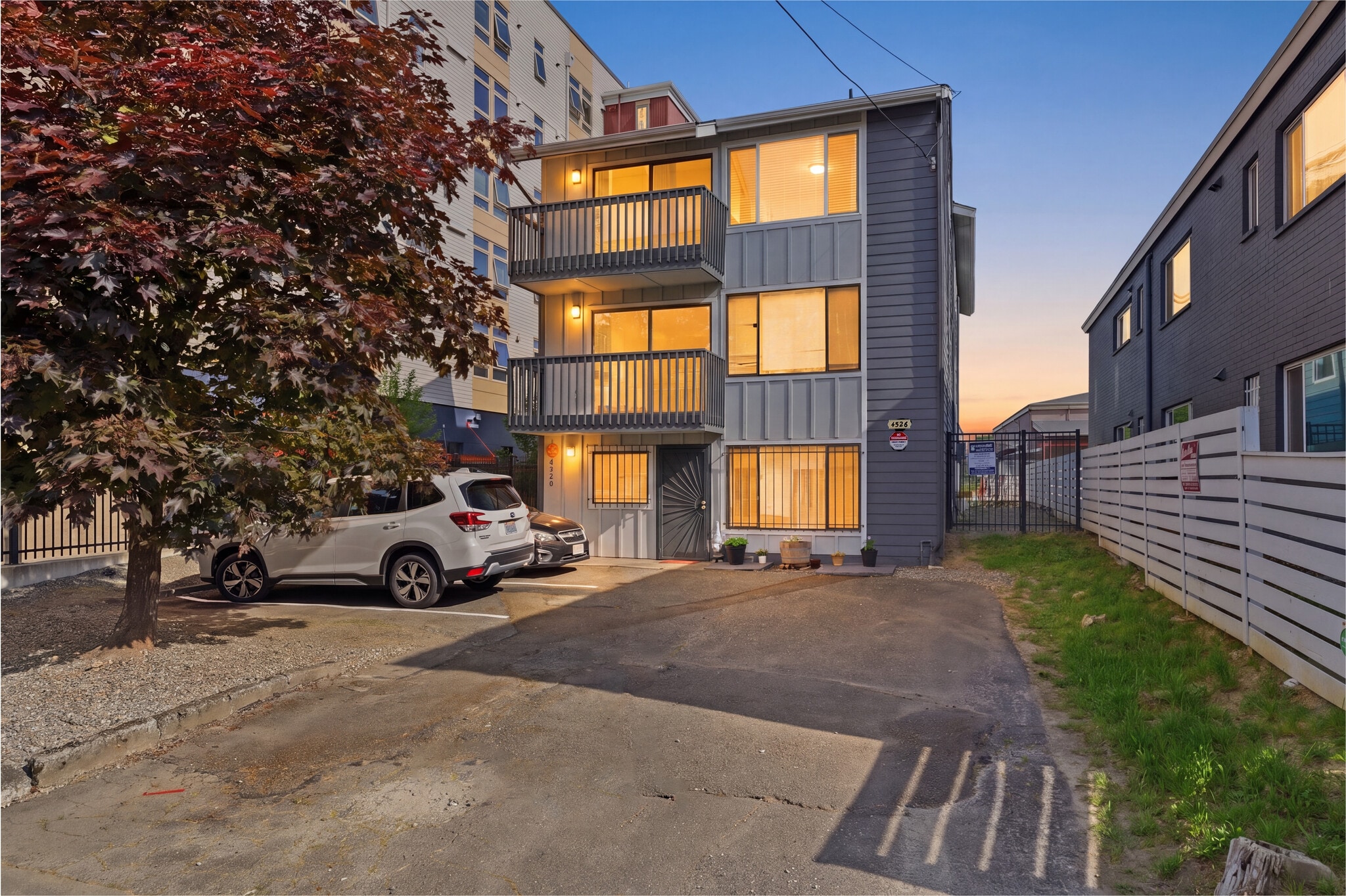 4526 S Henderson St, Seattle, WA for Sale