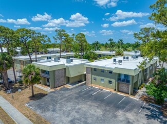 Fort Myers, FL Apartments - 1852 Golf View Ave