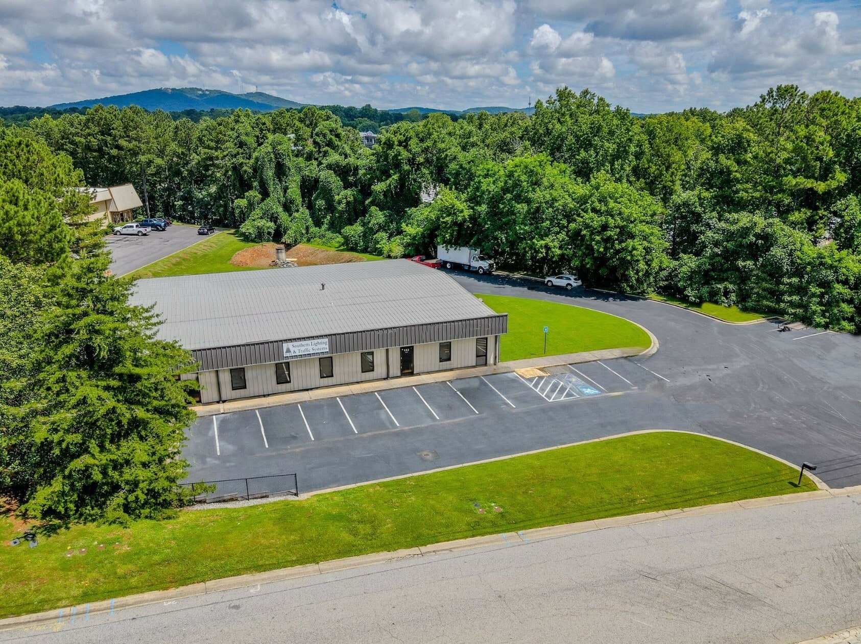 113 Industrial Park Dr, Cumming, GA for Sale