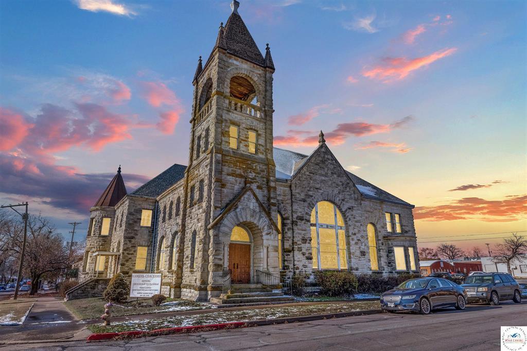 520 Osage Ave, Sedalia, MO for Sale