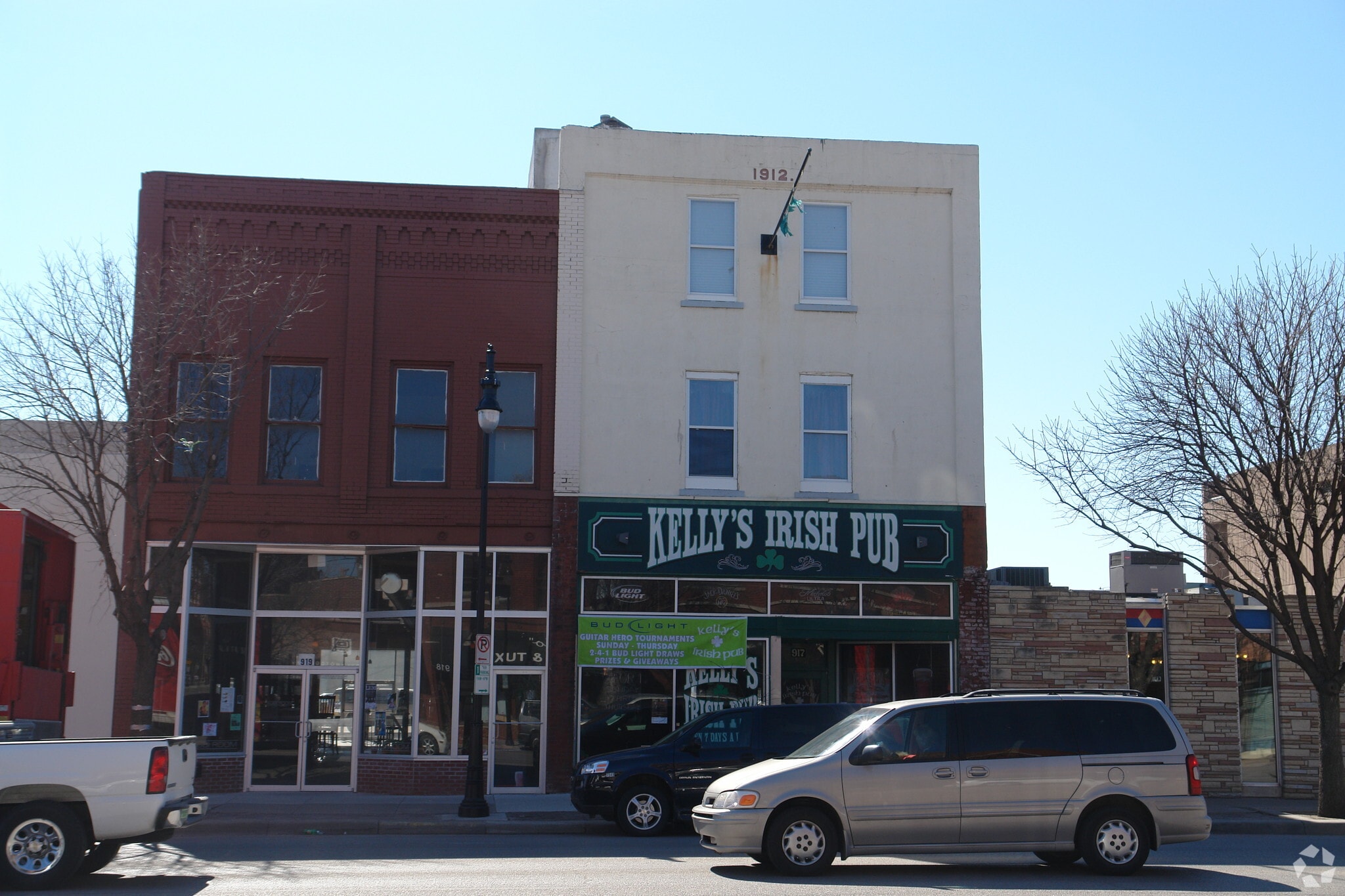 917 E Douglas Ave, Wichita, KS for Rent