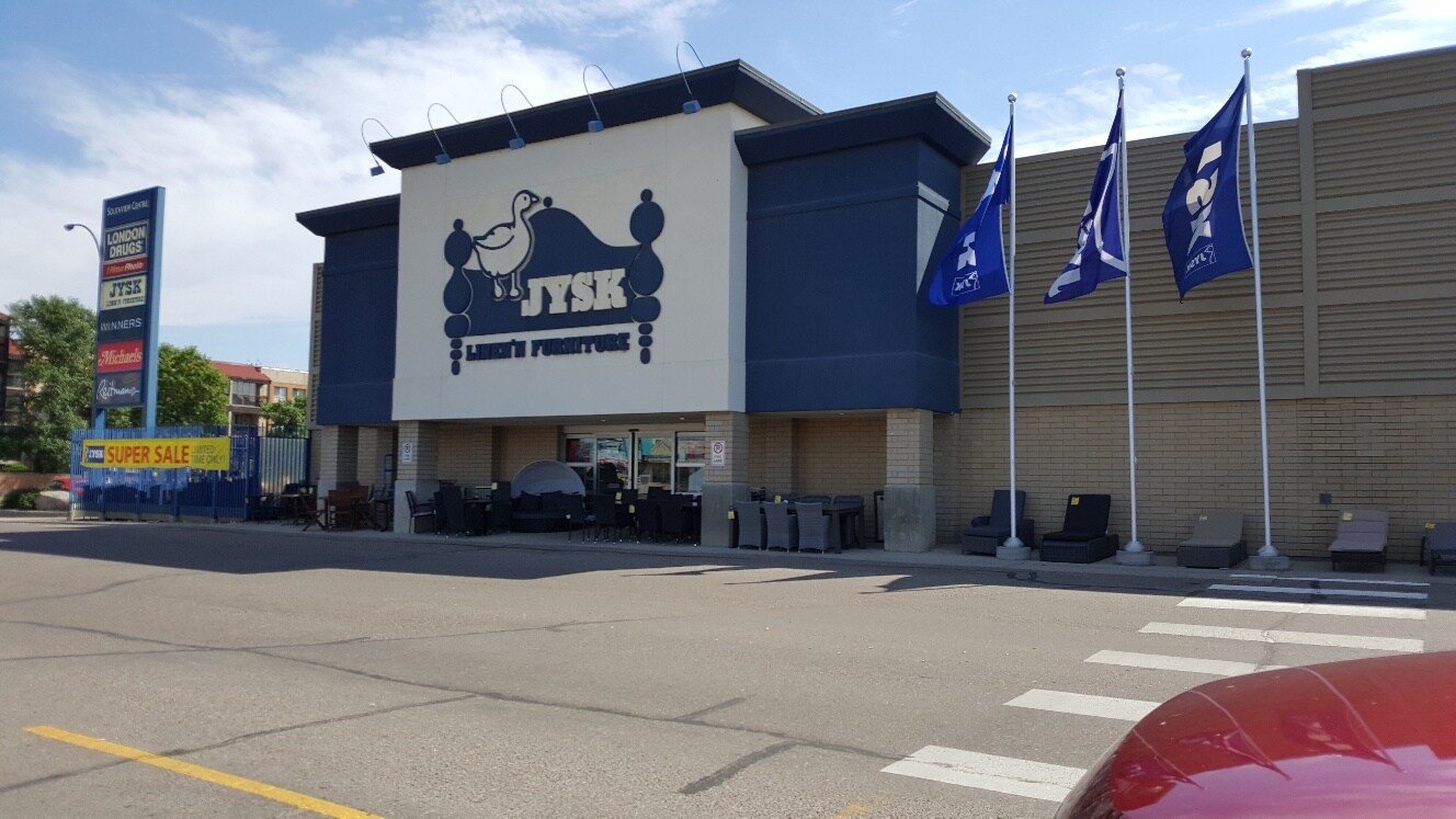 3201 13th Ave SE, Medicine Hat, AB for Rent