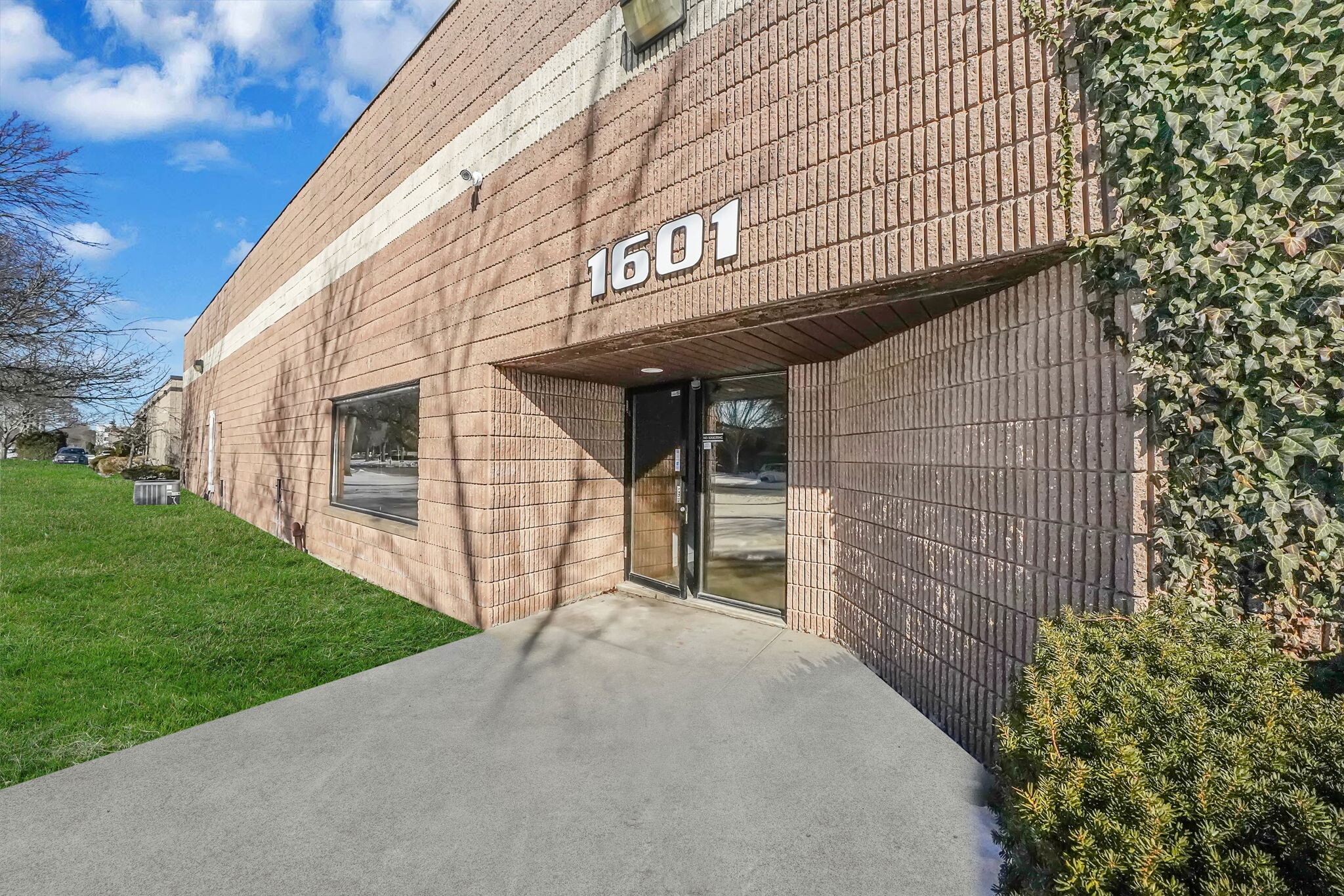 1601 Arctic Avenue, Bohemia, NY 11716, Bohemia, NY for Rent