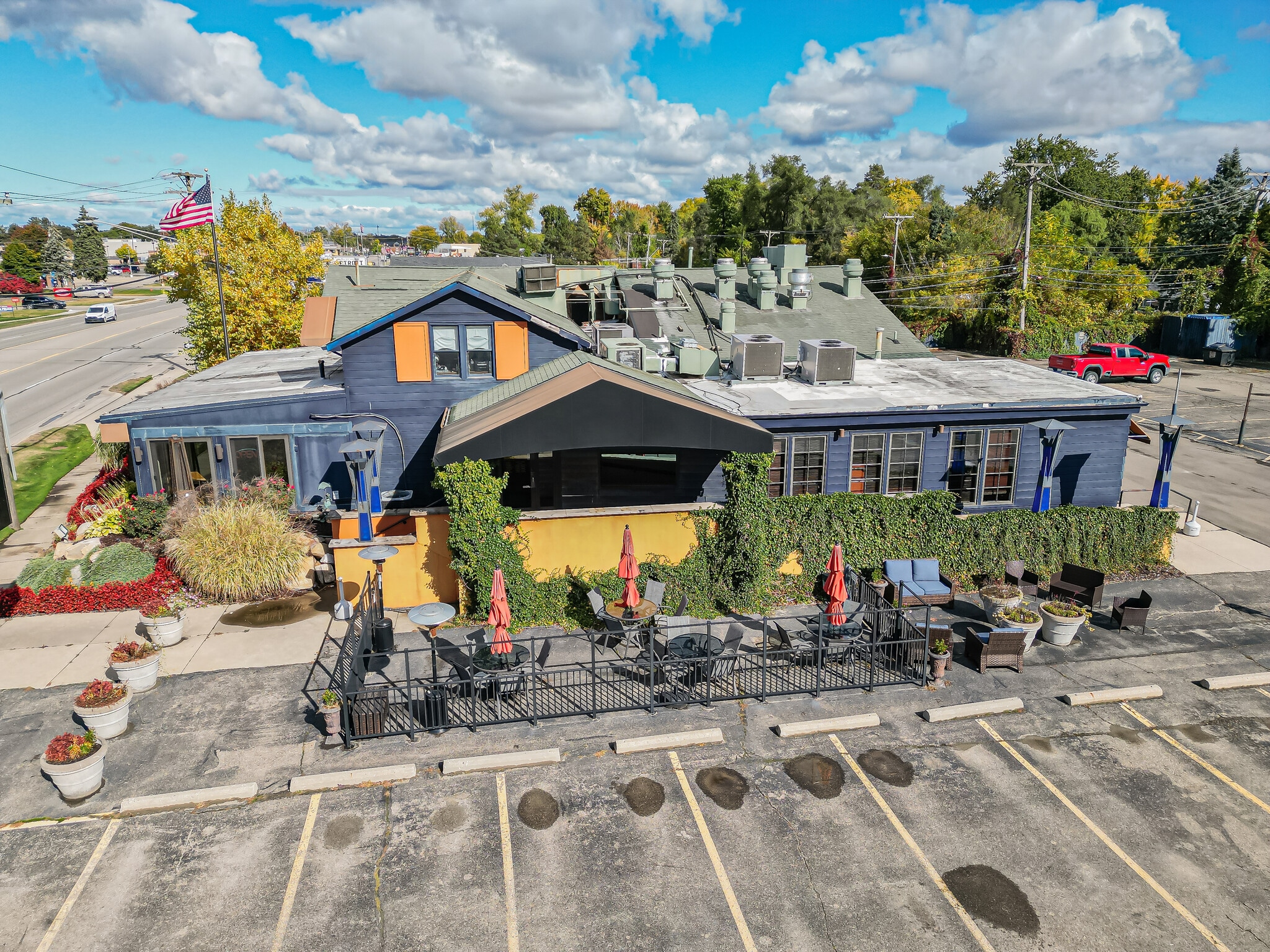 801 S Lapeer Rd, Lake Orion, MI for Sale