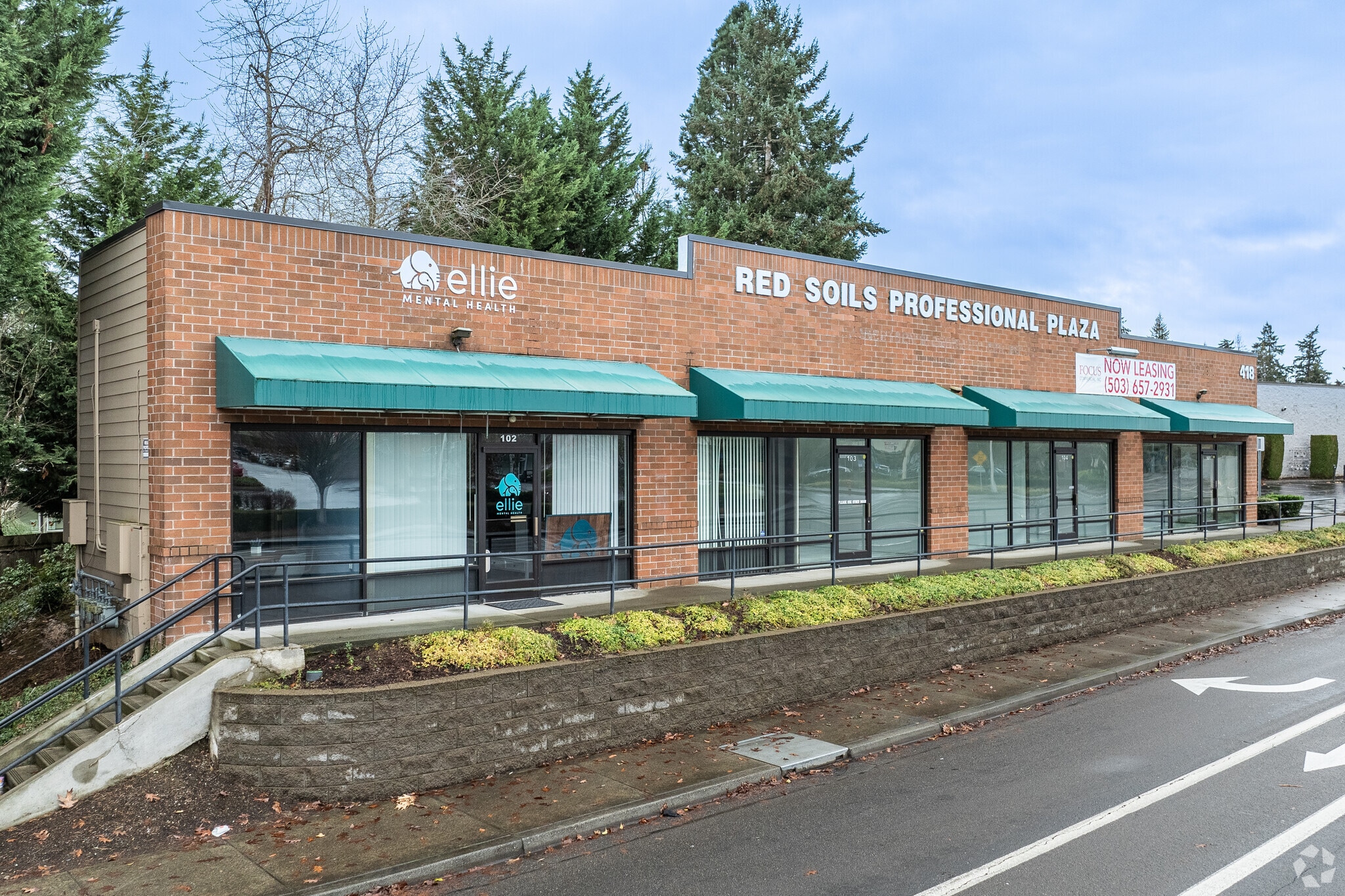 418 Beavercreek Rd, Oregon City, OR for Rent