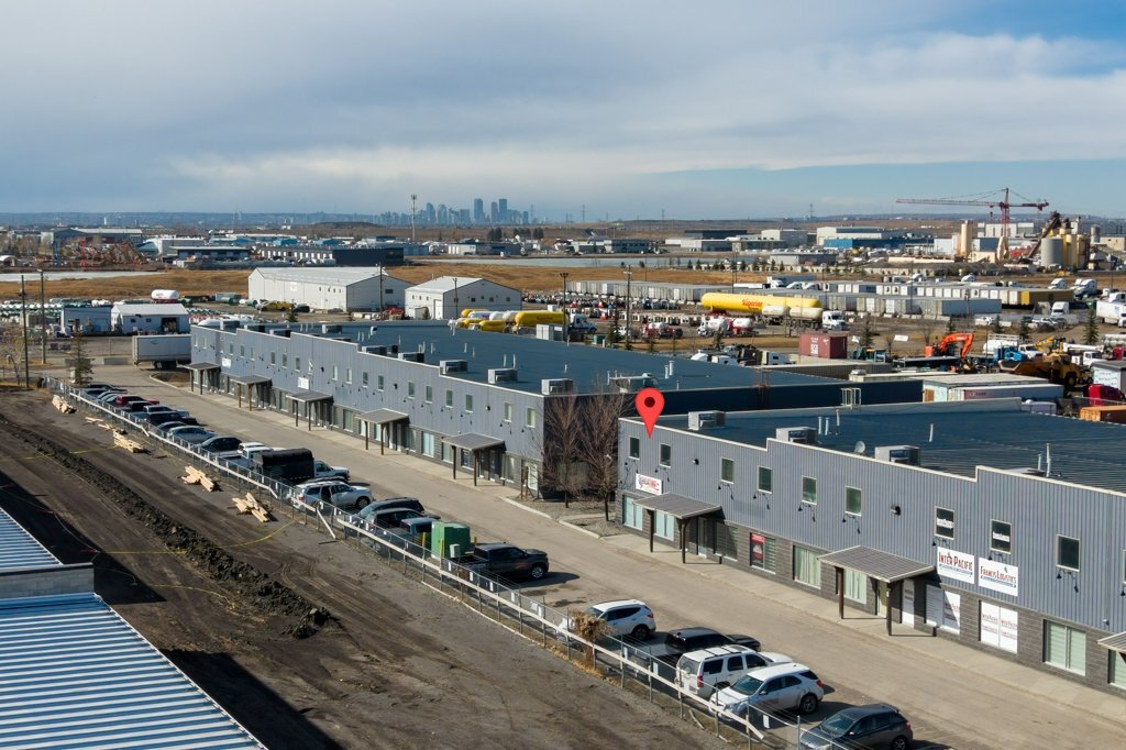 10 Wrangler Pl, Rocky View C, AB for Sale